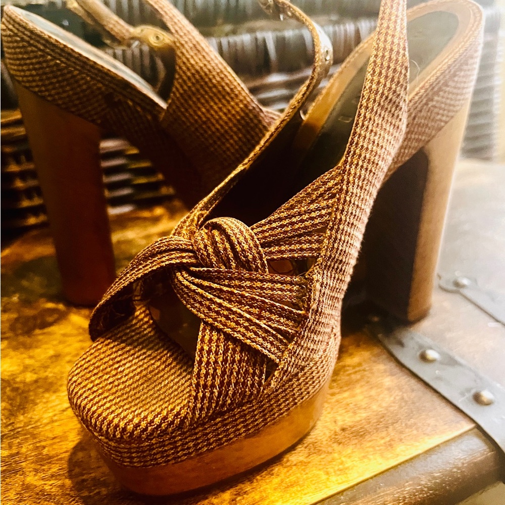 Marni Brown Textured Platform Sandals